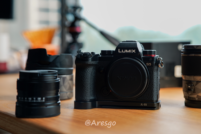 L卡口银色全金属高颜值镜头——铭匠75mm/F2镜头分享