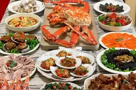 新年家宴一定要吃点好的，十斤帝王蟹，十全十美，网友：太豪横了图片