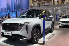 不足10万了！内饰豪华舒适，销量火爆！博越L缺点、故障多不多？图片