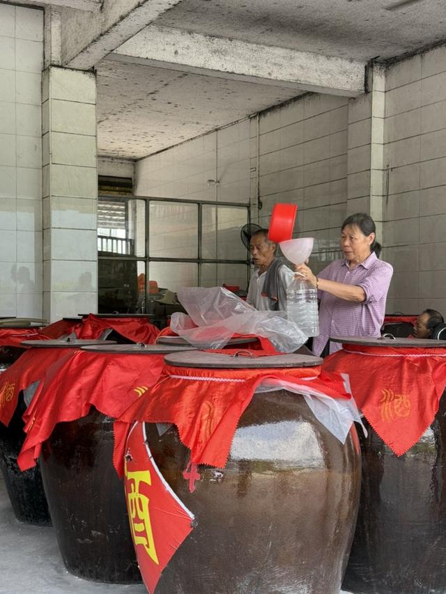 在桂林，这些热闹的圩市产品丰富又新鲜！