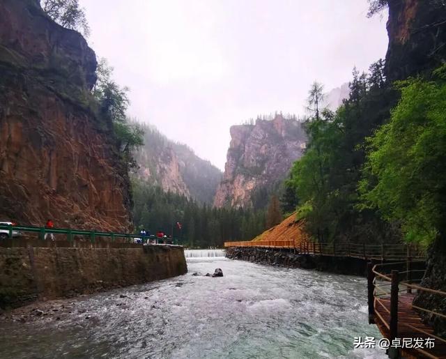 多幸运！我们一起邂逅了大峪沟的那一场烟雨