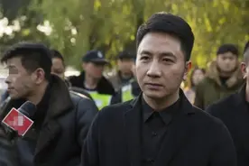 2017年“保姆纵火案”，8年后再婚生女，如今“反噬”终于来了！图片