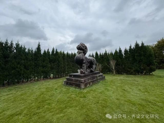 实地探访南京狮子冲昭明太子萧统和他母亲丁令光的安宁陵