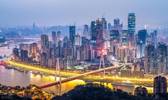 中国最大的工业城市，拥有40多座工业区，却发展出众多网红景点