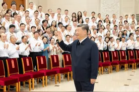 习近平建设教育强国有新说图片