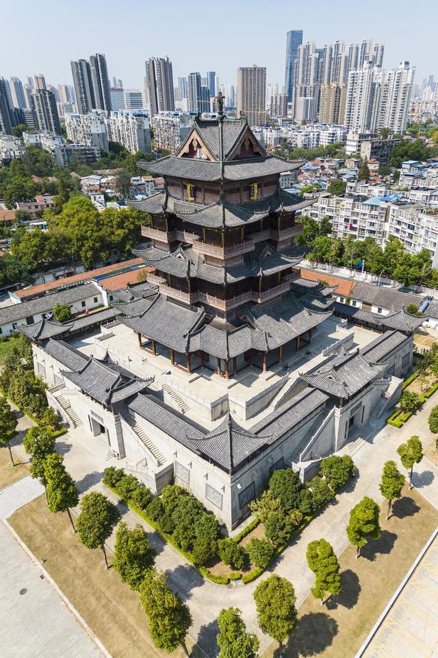 武汉这座“佛系”古寺，藏着罗汉的笑与江湖的魂，你打过卡了吗