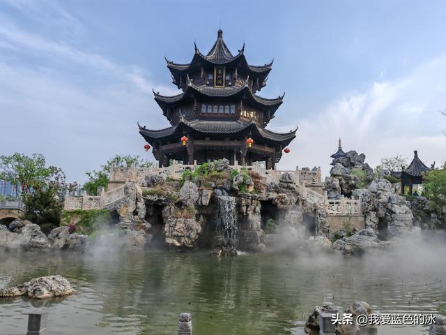 闲逛菏泽市老城曹州。这里的慎思园成了婚纱照的网红天堂了