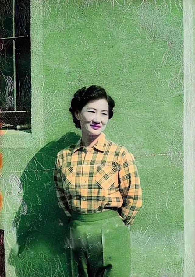 这是张学良老婆赵四小姐真实样貌，并非演员饰演而是货真价实真品