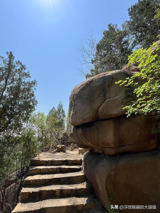 这回去莱芜爬山，目的地：永宁崮，却误打误撞又进了大舟院