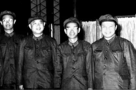 九十年代，关锋出狱后是局级待遇，月收入4000元，待遇为何那么高图片