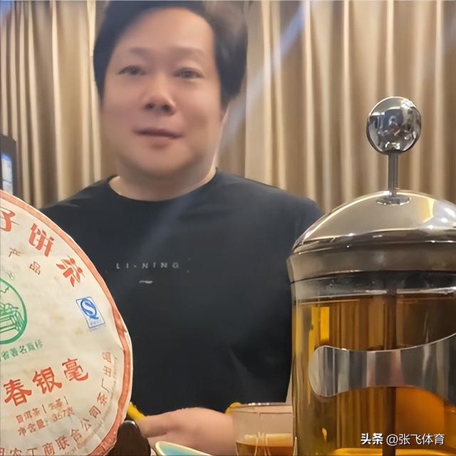 北京肖哥突发去世	，年仅45岁，家里原石成堆开大奔，十几套房出租