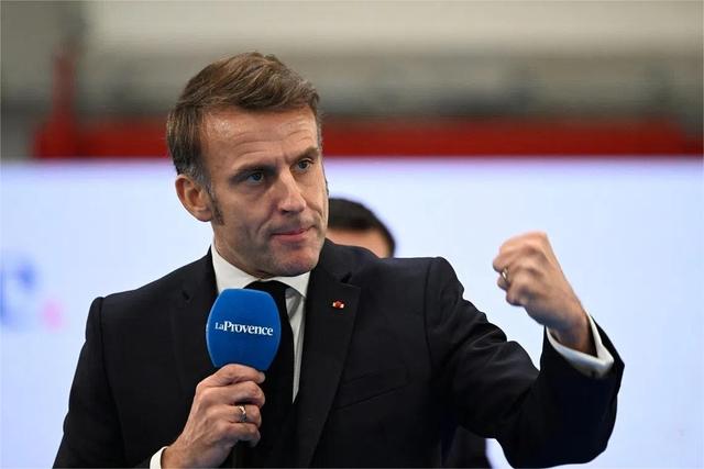 中方没留情面，精准打击马克龙，法国撑不住了，要求27国一致对华