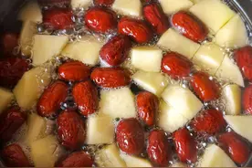 红枣泡水真有用？医生提醒：坚持喝，或有助4个身体好转图片