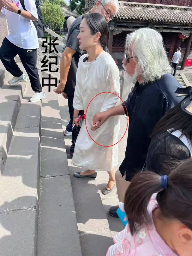善恶终有报？74岁的张纪中给了杜星霖一切的爱，却没换来一声感激