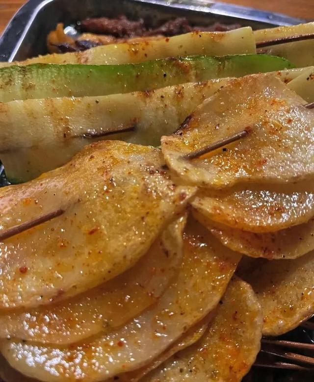 比大理浪漫！比昆明更近！高铁直达阳光小城，2万株蓝花楹美疯！观海登山，美食吃到爽！