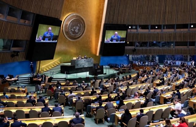 刚和王毅见完面，英国马上对日本送上承诺？中方在联合国下了死命令，4常听懂信号	，一件事做不得！