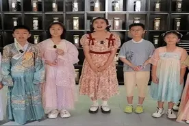 萌娃化身“小小神农” ，开启“闻香识药”奇妙之旅图片