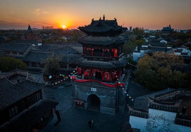 用中国传统色打开台儿庄古城的秋天