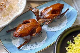 中国公认最好吃的10道中山菜！1. 石岐乳鸽——代表地：中山图片