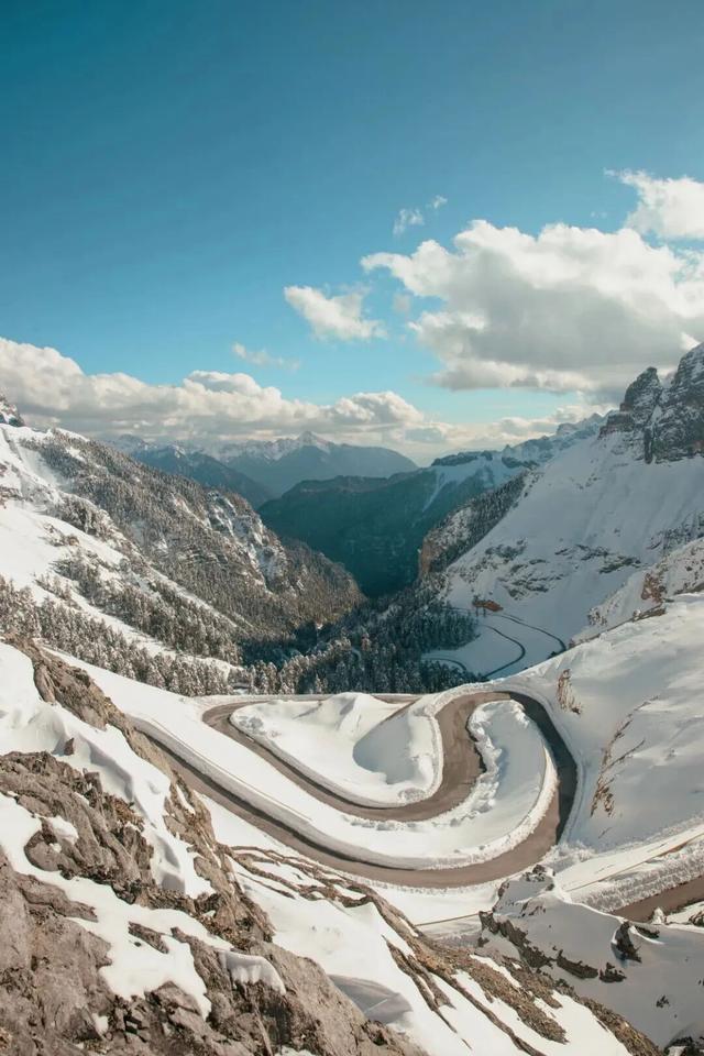 下雪啦！走，玩雪去！