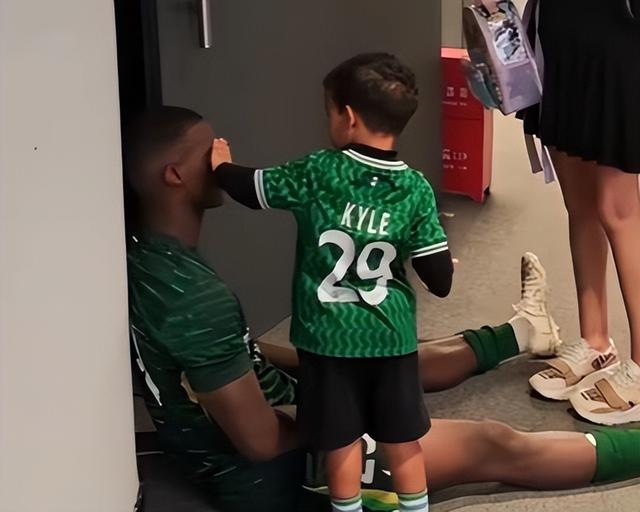 感人！中超金靴已能用中文交流：想加入国足，不要安家费！