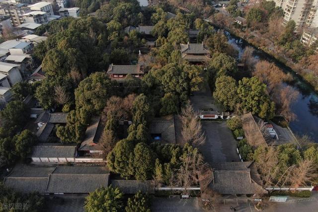 李白故里，肥肠之乡，这座川北小城真的被低估了