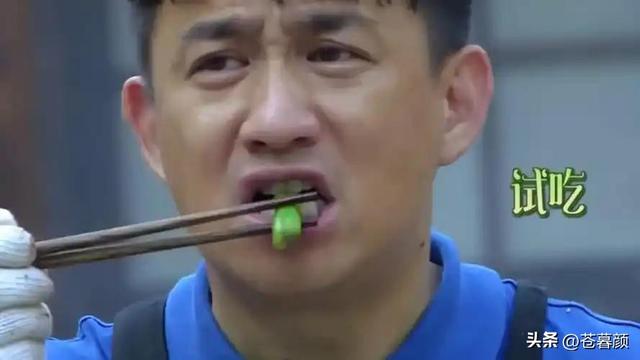 55岁黄磊还能活多久？睡前戴呼吸机，每天一把药	，曾被曝有心脏病