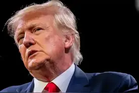 泽连斯基被3次拒绝军事援助，特朗普早就想踢开他！图片