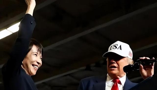 中方军机对日亮剑，不到24小时，高市早苗恼羞成怒：将坚决回应