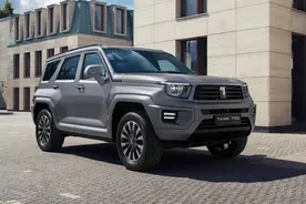 约67万元起售！3.0T纯油/插混两种动力，坦克700正式在俄罗斯发布图片