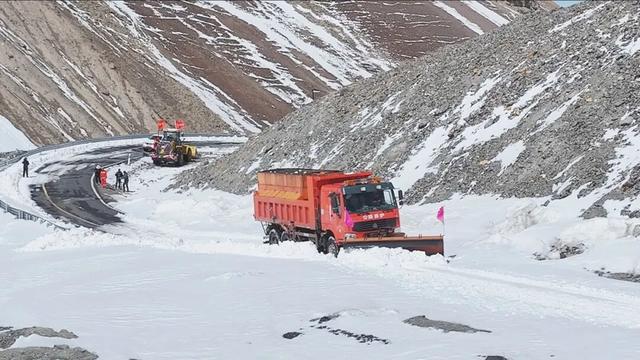 丝路真相观丨独库公路为何每年只开放150天？