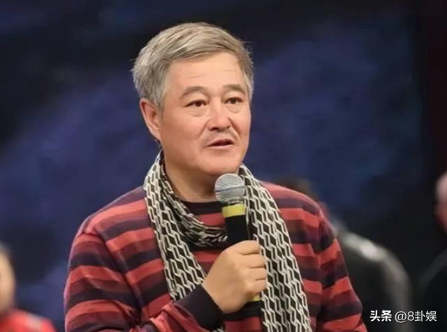 成龙因病去世、赵本山灵堂、宋佳知三当三，现在的造谣越来越离谱