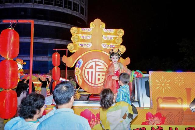 琼州元宵春意浓！海南各地多彩活动欢庆元宵佳节