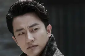 明星颜值的巅峰时刻一一黄轩图片