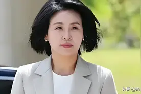 韩国第一夫人在全网火了，全身自带气场，58美如38，比金建希耐看图片