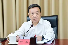 毕业于厦大的他是省级党委常委，兼任省级新机构一把手图片