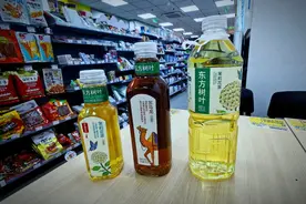 1.5L，饮料越卖越大图片