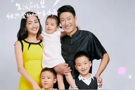 于震和妻子庆结婚13周年，仨孩子越长越像爸，两套别墅换着住真豪图片