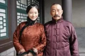 张作霖死后，最受宠的五姨太天天浓妆艳抹，将东北沦陷推迟3年图片