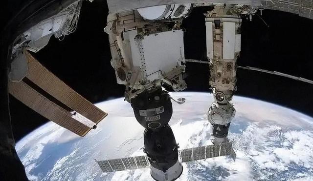 神二十遭遇“太空杀手”？杨利伟昔日噩梦成真，中国展示王牌后手