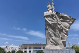 习近平访塔之际，为什么提到这三位古人？图片