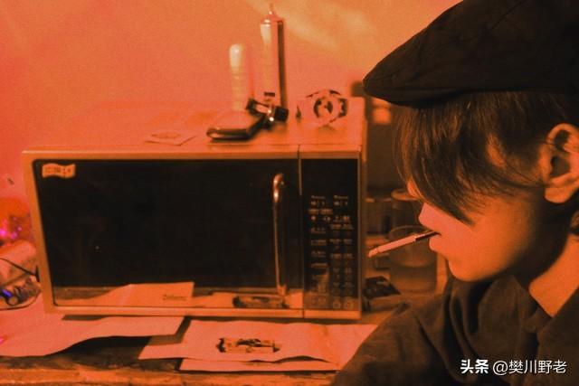 男人五十以后，别活下面的“熊样子”，成为家庭的“负资产”
