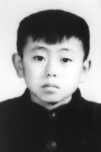 全家移民真相大白2年，享正师级待遇的潘长江，已走上另一条大道