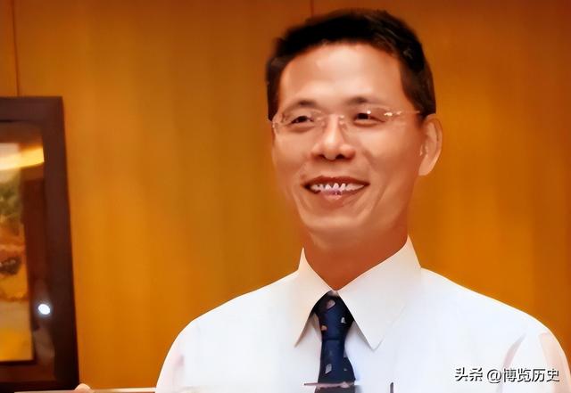 美国发出全球通缉令，逮捕中国芯片科学家陈正坤，现在怎么样了？