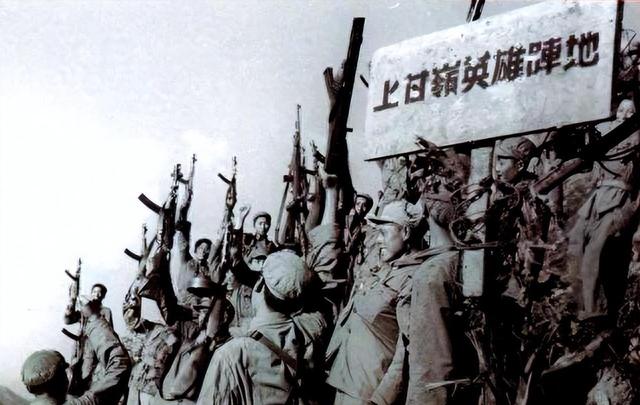 1935年，一名国军小兵被红军俘虏，17年后，他的名字传遍全世界
