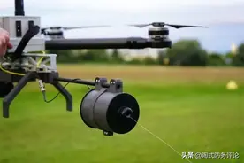 俄媒：光纤无人机干掉首辆M1坦克，但线圈是中国民品，又贵又易断图片