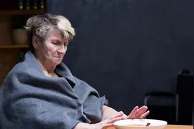 老年人为何会突然之间消瘦？医生叹息：或已被这4种疾病“纠缠”图片