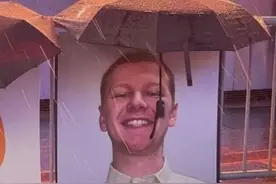 美国革命共产党成立，布什内尔燃烧自己，会带来怎样的变革？图片