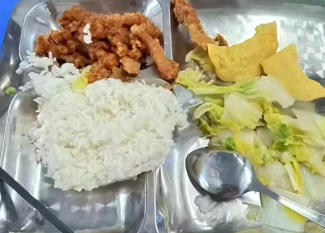 预制菜“不可能三角”：西贝可弃，校园餐却躲不开