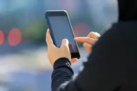 使用华为手机，要完成以下4步设置，让手机更快更流畅图片